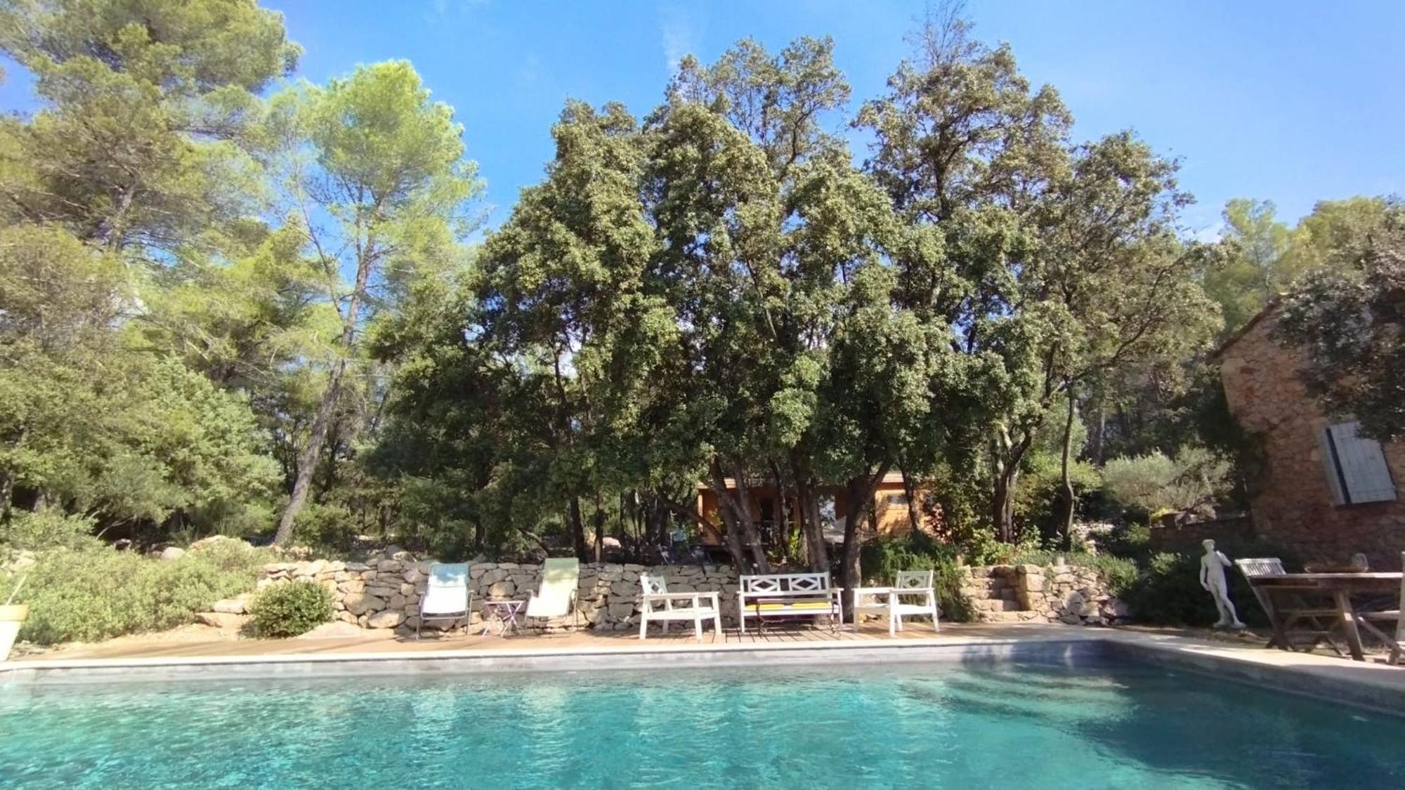 La Bergerie Des Colles Bed and Breakfast Entrecasteaux Εξωτερικό φωτογραφία