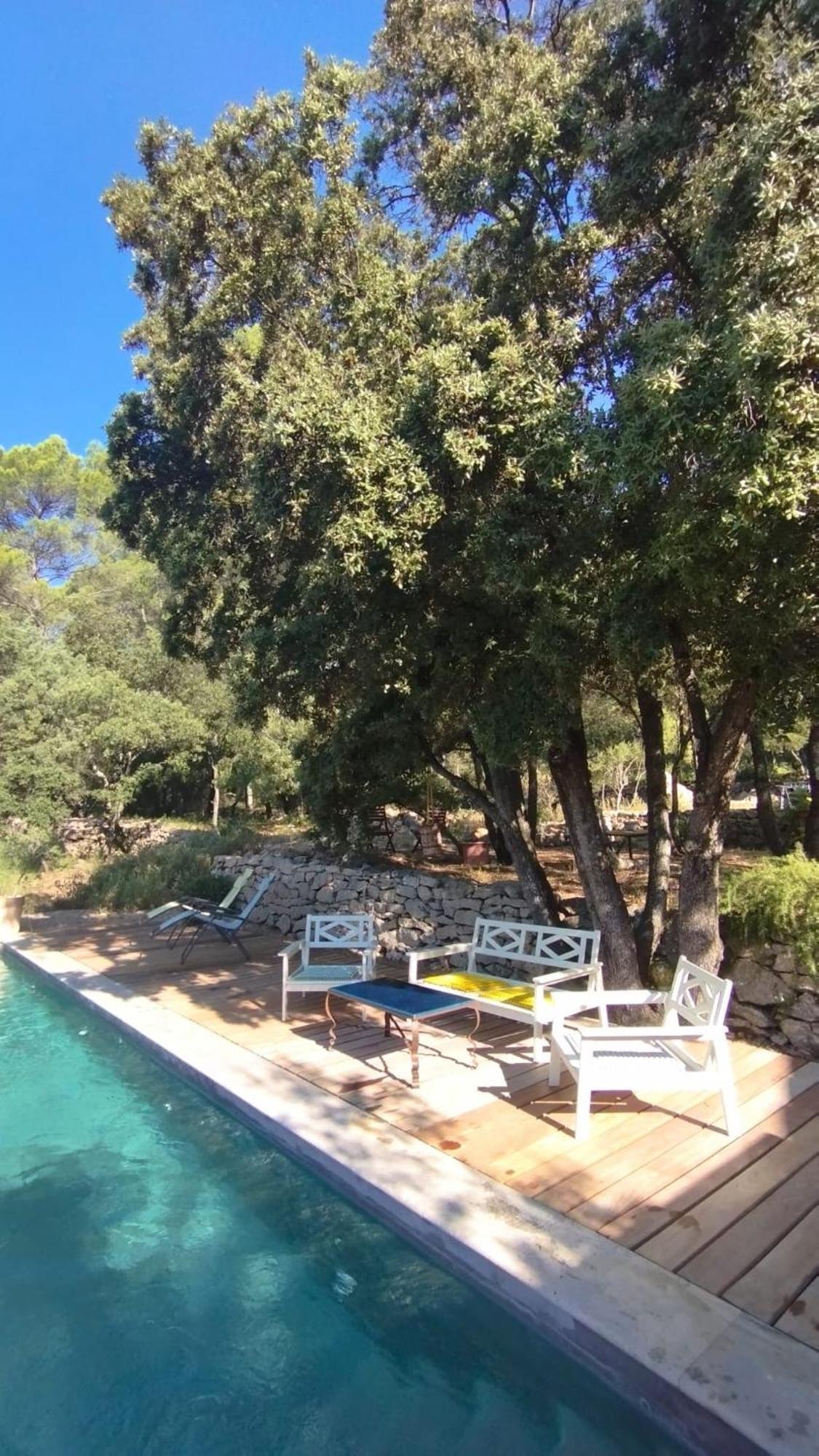 La Bergerie Des Colles Bed and Breakfast Entrecasteaux Εξωτερικό φωτογραφία