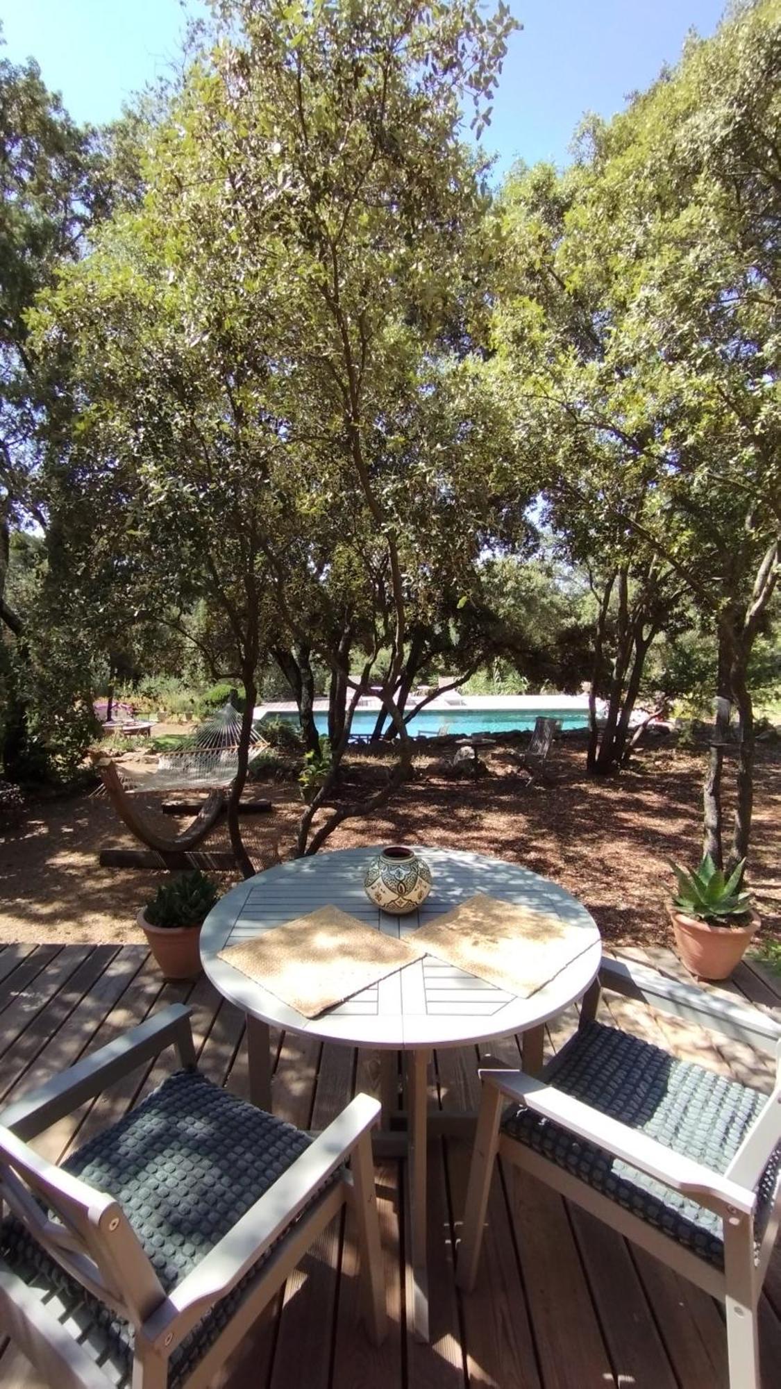 La Bergerie Des Colles Bed and Breakfast Entrecasteaux Εξωτερικό φωτογραφία